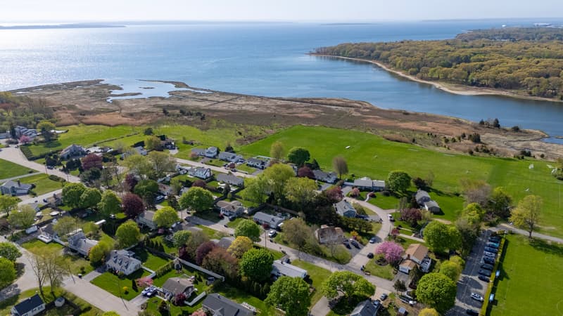 Netop Drive Listing // Warwick - Warwick, Rhode Island